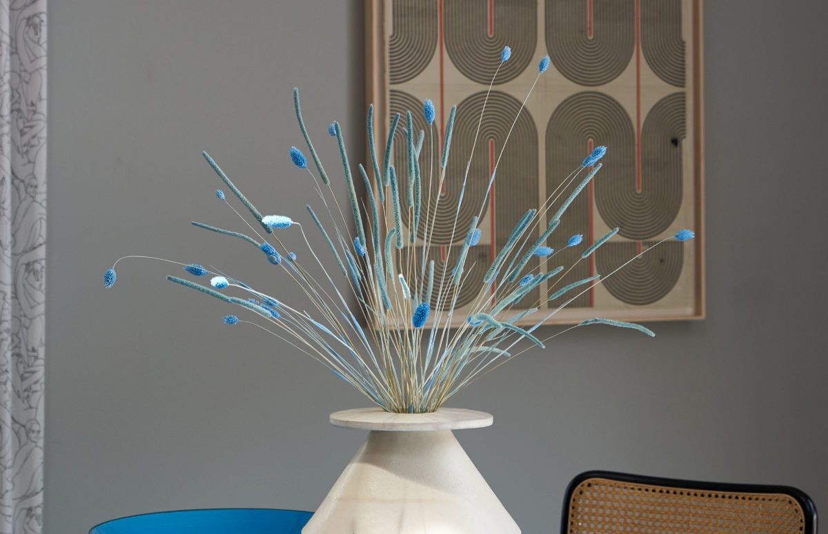 Blue Decoration Grass in Beige Vase
