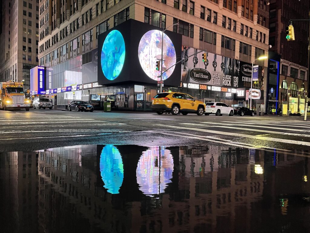Keren Anavy_I Wish I Had a River, 2021, video projection on Times Square Billboards_courtesy by ZAZ10TS and the artist, photo by ZAZ10TS